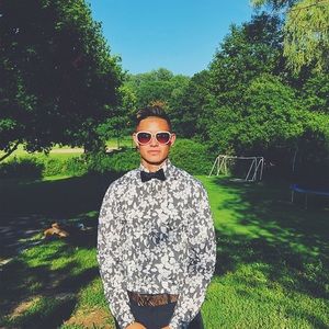 Meet your Posher, Jose